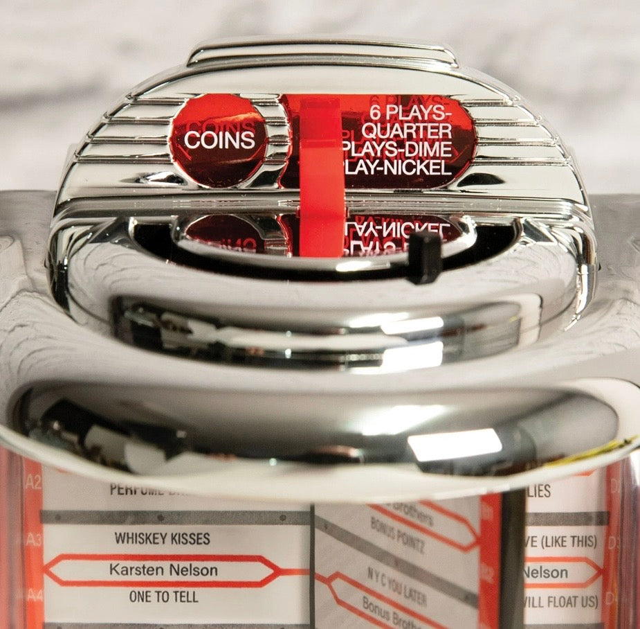 Classic Chrome Diner-Style Jukebox , Bluetooth Wireless Speaker with Song Selection Display, Keypad Interface, Nostalgic speaker